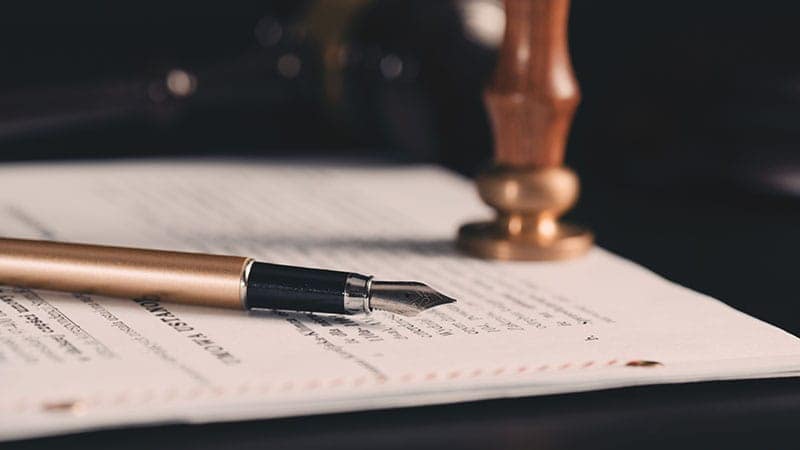 Czym jest taksa notarialna? Jakie opłaty pobiera notariusz? 5 taksa notarialna